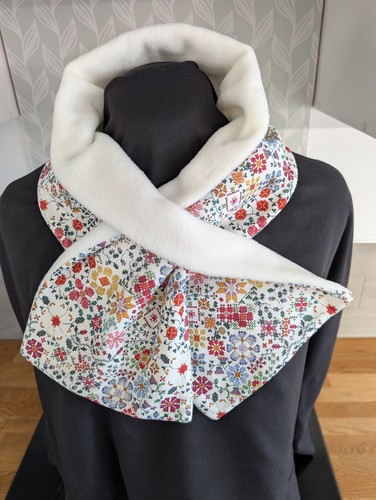 Keyhole scarf lined - scarf, with