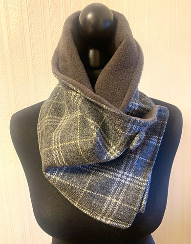 Grey plaid fleece - plaid,